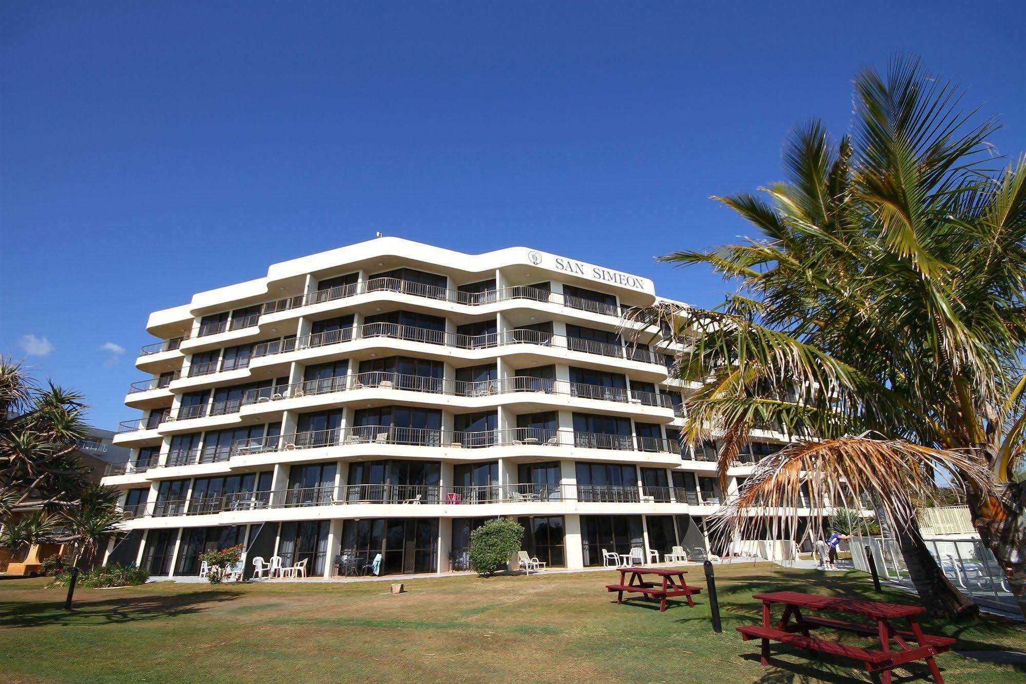 San Simeon Beachfront Apartments Tugun Gold Coast Buitenkant foto