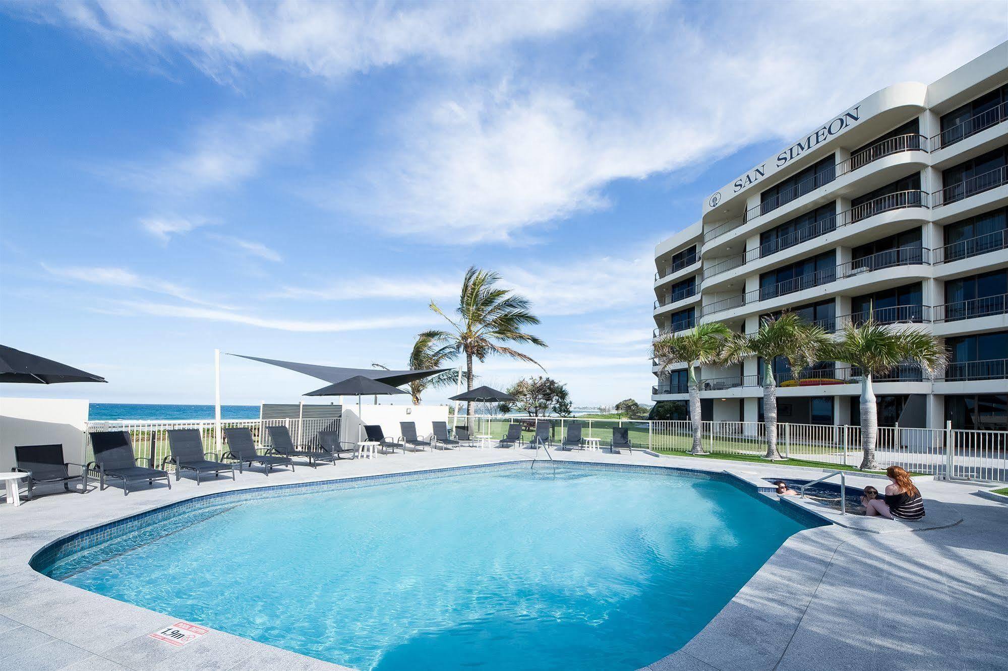 San Simeon Beachfront Apartments Tugun Gold Coast Buitenkant foto