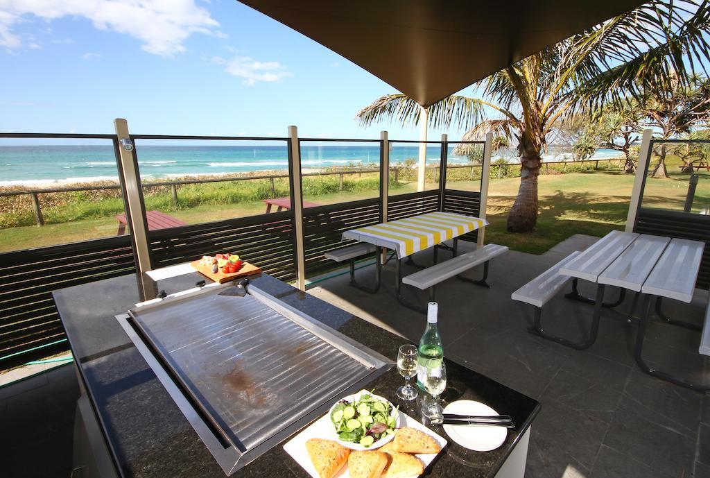 San Simeon Beachfront Apartments Tugun Gold Coast Buitenkant foto