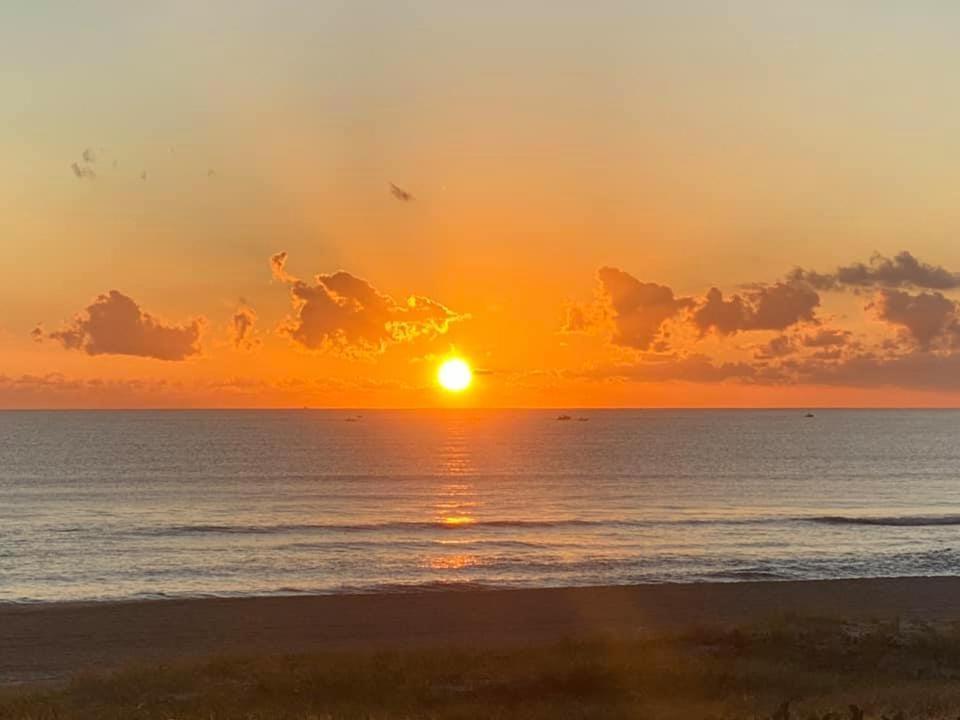 San Simeon Beachfront Apartments Tugun Gold Coast Buitenkant foto